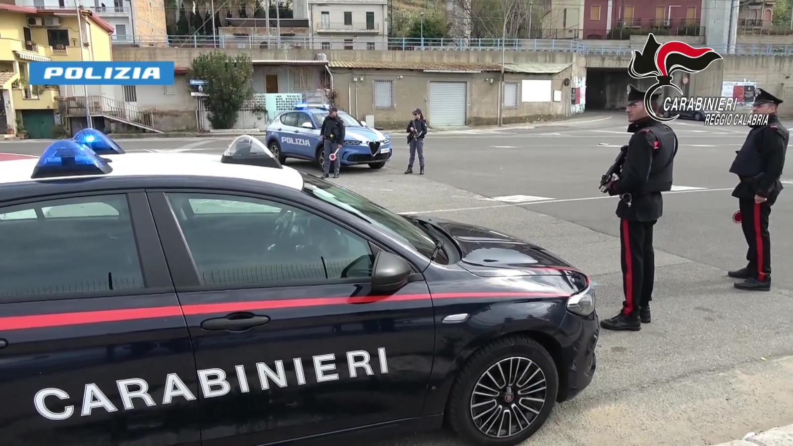 Reggio Calabria Intervento Congiunto Di Carabinieri E Polizia Di Stato